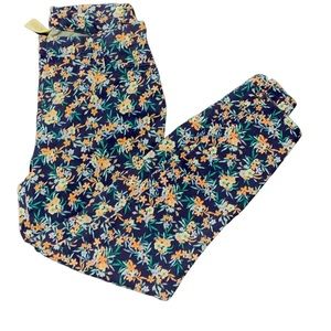 Size S faded glory floral jeggings.